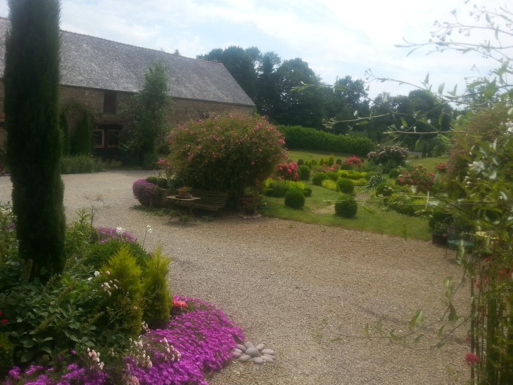 Manoir De La Branche Bed & Breakfast Maen Roch Exterior foto