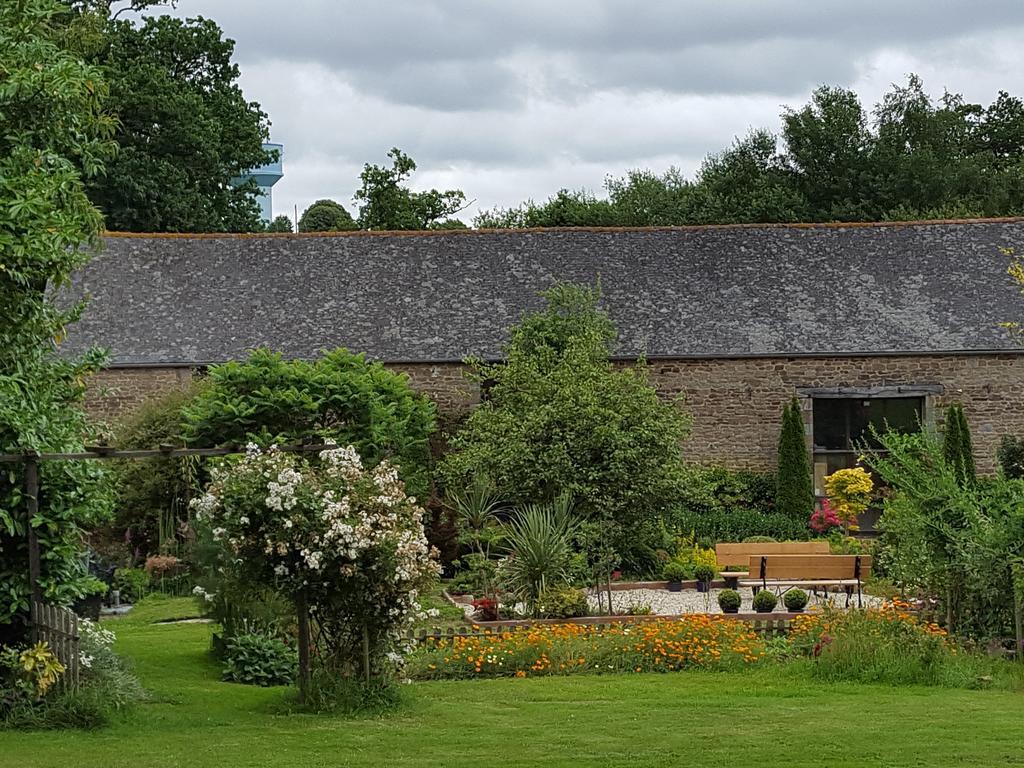 Manoir De La Branche Bed & Breakfast Maen Roch Exterior foto