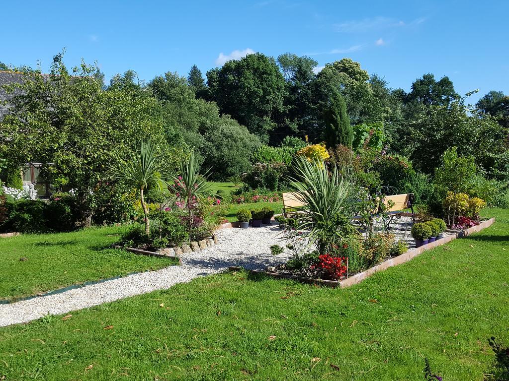 Manoir De La Branche Bed & Breakfast Maen Roch Exterior foto