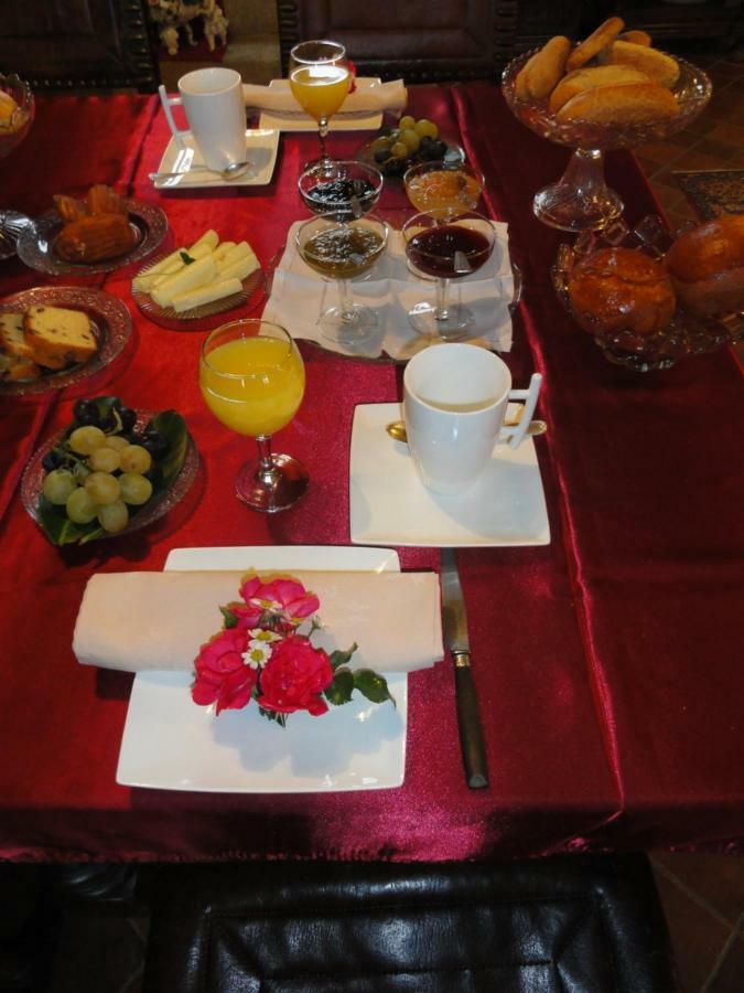 Manoir De La Branche Bed & Breakfast Maen Roch Exterior foto